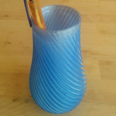 pot a crayon